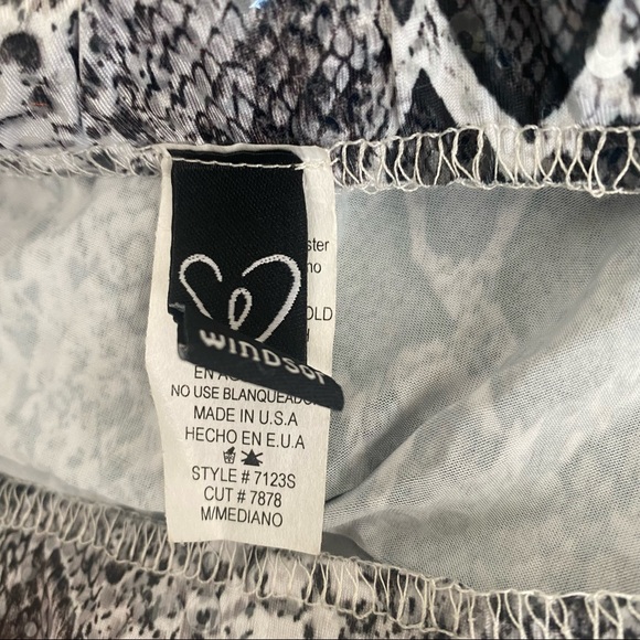 NWOT Windsor Sequin Snake Print Mini Skirt - Picture 8 of 8